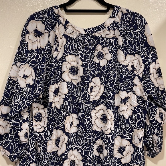 Gap shirt. XXL - Picture 5 of 7